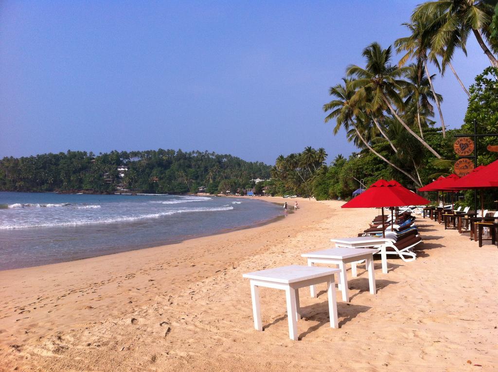 Wine Tree Garden Guesthouse มิริสซา ภายนอก รูปภาพ